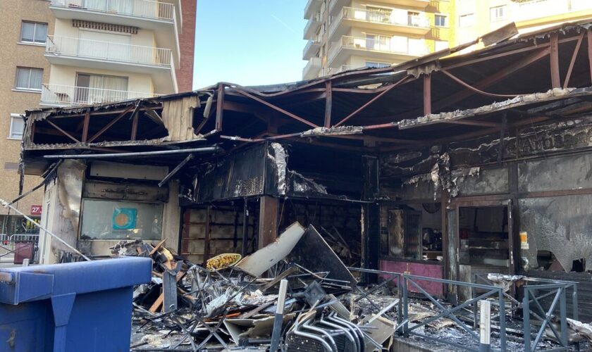 Chelles : émotion rue Gambetta après l’incendie qui a détruit totalement un restaurant et une boulangerie