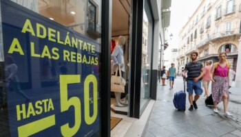 Comerciantes andaluces piden que se vuelvan a regular los periodos de rebajas: «Cada año tienen menos sentido»