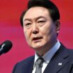 Corée du Sud : le président Yoon Suk Yeol arrêté chez lui