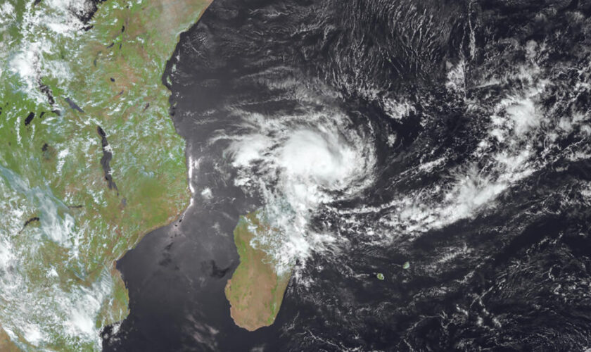 Cyclone Dikeledi : l'archipel de Mayotte placé en alerte rouge