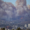 « Danger mortel » : violent incendie aux portes de Los Angeles, les habitants appelés à évacuer