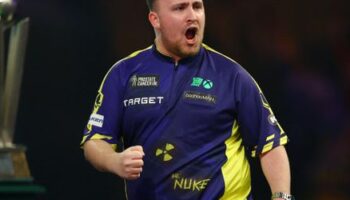 Darts-WM 2025: Luke Littler demontiert Michael van Gerwen