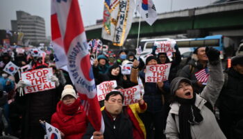 Dernier jour pour arrêter le président sud-coréen déchu Yoon Suk-yeol, retranché dans sa résidence