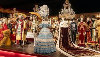 Dolce & Gabbana se instala en el Grand Palais de París con una exposición pionera