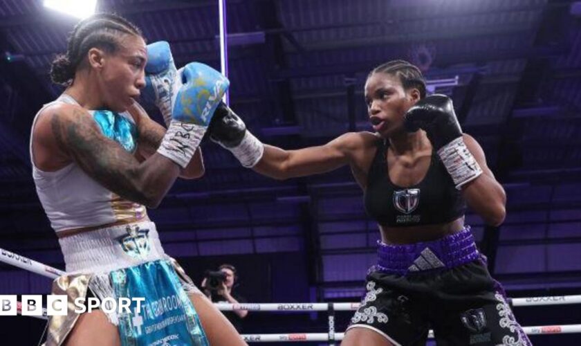 Caroline Dubois throws a jab at Jessica Camara