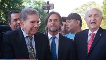 Edmundo González se reúne con Lacalle Pou en Montevideo y promete tomar posesión del cargo de presidente el 10 de enero