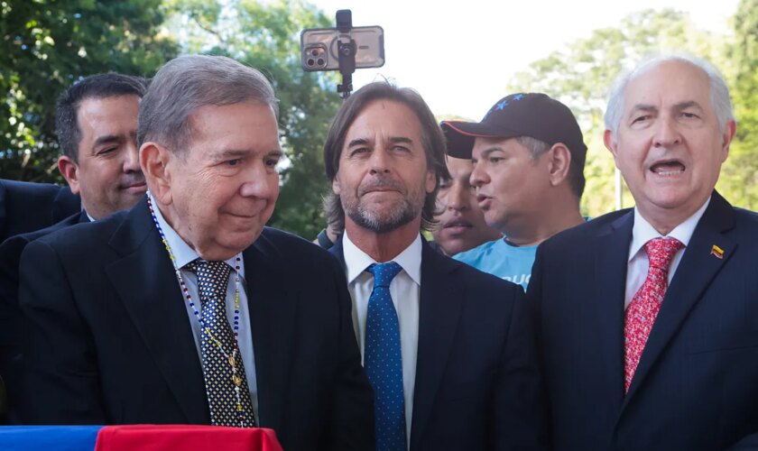 Edmundo González se reúne con Lacalle Pou en Montevideo y promete tomar posesión del cargo de presidente el 10 de enero