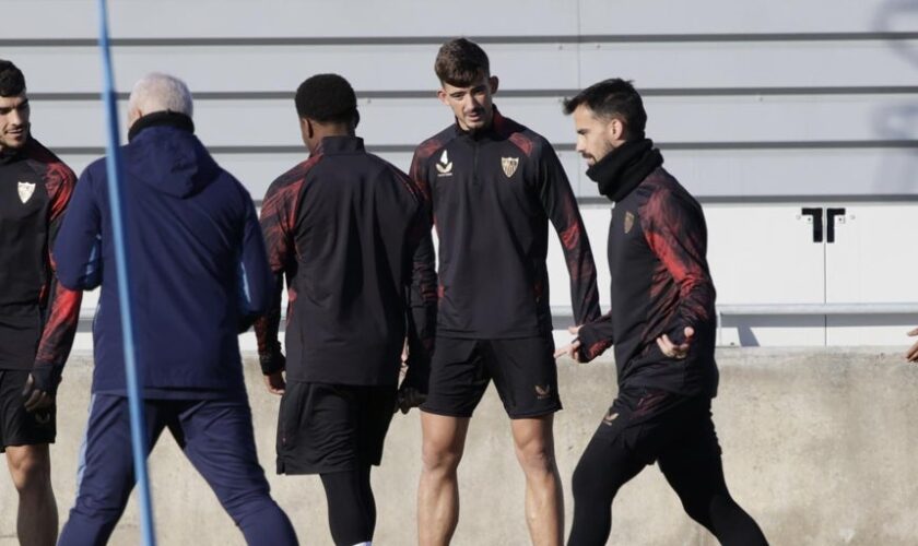 Ejuke y Kike Salas, en la lista de convocados del Sevilla FC contra el Girona