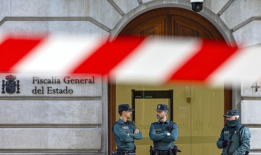 El fiscal general se desprendió de su móvil cuando ya era la prueba clave en su operación para "ganar el relato" a Ayuso