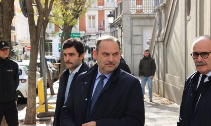 El juez rechaza el intento de Ábalos de anular su imputación en el caso Koldo