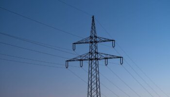 In Teilen Stuttgarts fehlte kurz der Strom. (Symbolbild) Foto: Silas Stein/dpa