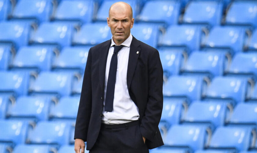 Équipe de France : Zinédine Zidane, successeur tout désigné de Didier Deschamps ?