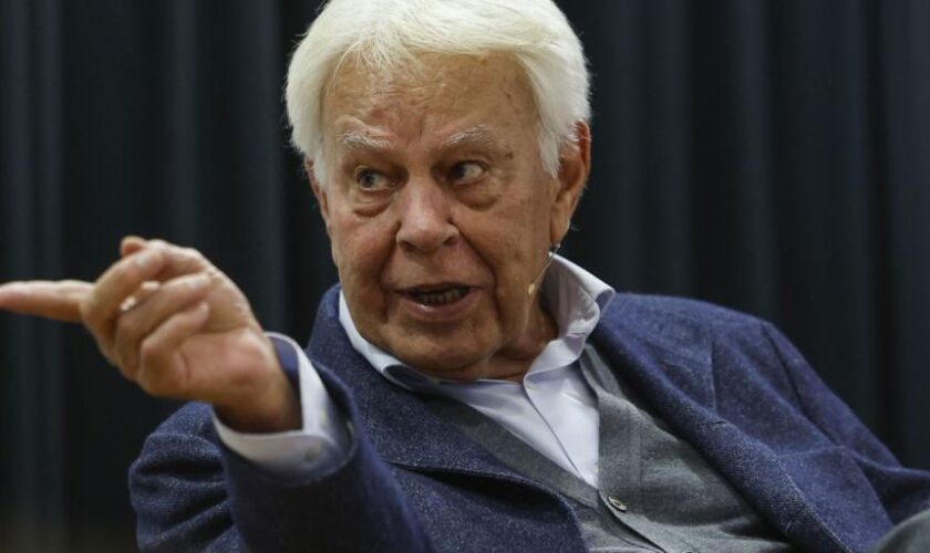 Felipe González recrimina a Sánchez y la UE su postura «no coherente» sobre Venezuela y carga contra el «tirano» de Maduro