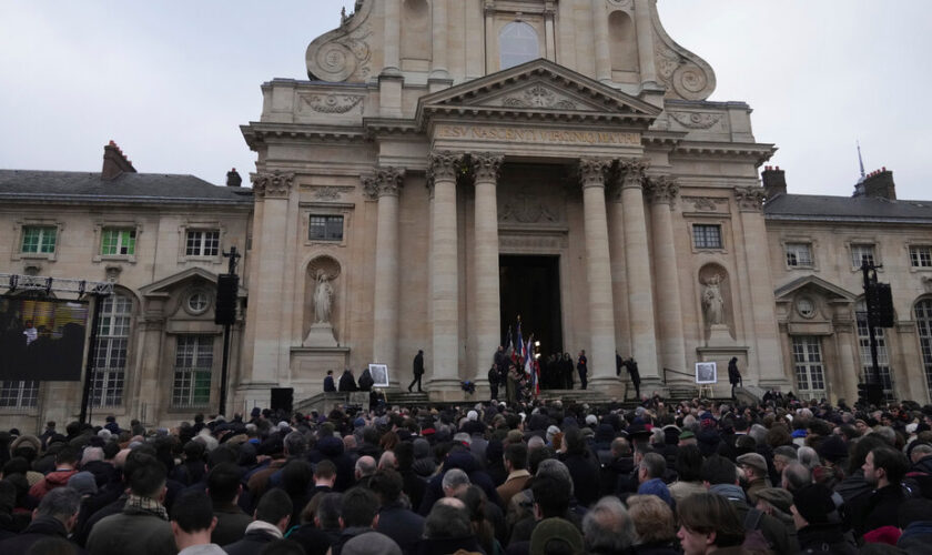 French Pay Final Respects to Far-Right Firebrand