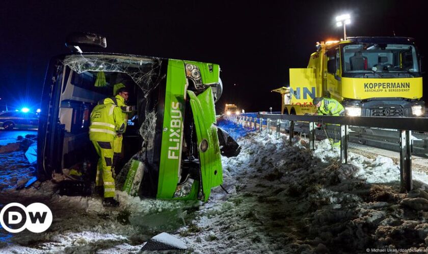 Germany: 2 dead in Flixbus crash on autobahn