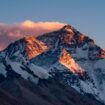 Der Weg hinaus ist gefährlich, aber die Aussicht atemberaubend: Blick auf den Gipfel des Mount Everest