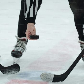 Hockey sur glace : «  On est meurtris », Cergy sous le choc après l’agression d’un arbitre par un joueur