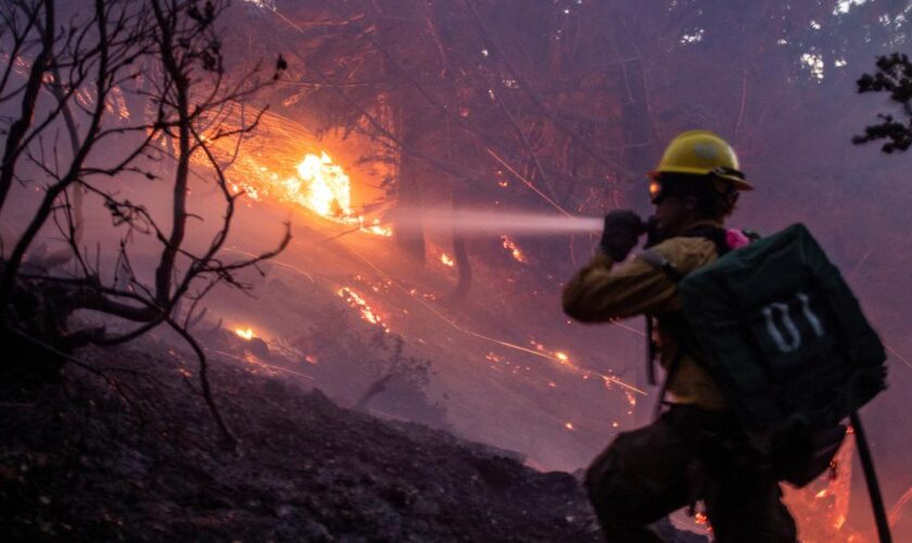 Incendies, sécheresse, séismes... La ville de Los Angeles deviendra-t-elle bientôt inhabitable ?