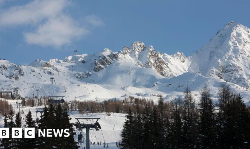 Investigation after UK skier dies in French Alps