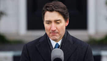 Justin Trudeau to Resign, and U.S. Reports First Bird Flu Death