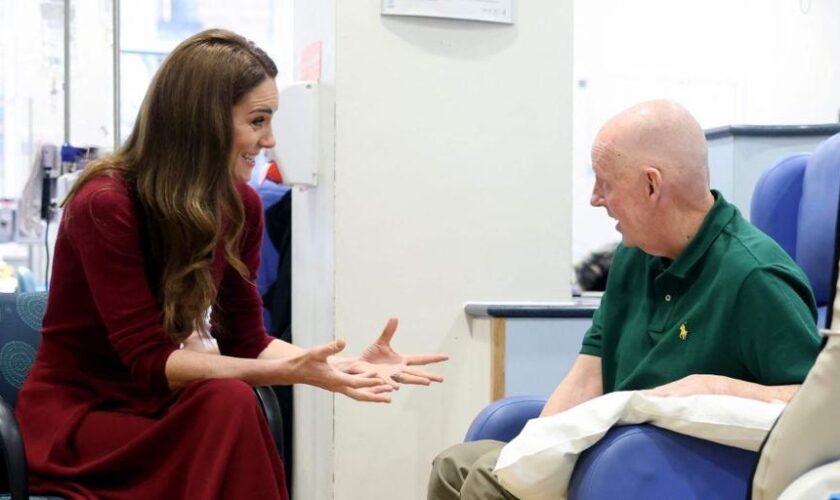 La emotiva visita de Kate Middleton al hospital en el que trató su cáncer hace un año: «Ojalá pudiera ayudar más»