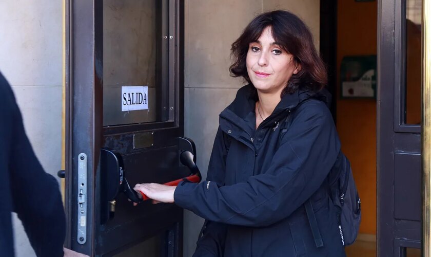 La juez de violencia de género deniega al hijo de Juana Rivas las cautelares que le concedió el juzgado de guardia y tendrá que volver a Italia