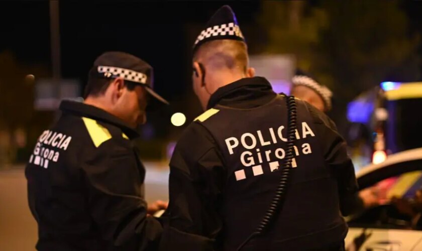 La policía echa a los propietarios de su casa para devolvérsela a unos okupas en Gerona: «La humillación fue máxima»