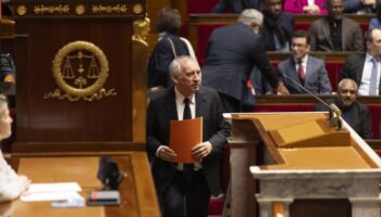 « Les municipales 2026, le référendum et l’hameçon à socialistes »: les indiscrétions du Figaro Magazine