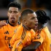 Liga : en plein cauchemar puis miraculés, le Real Madrid et Mbappé renversent Valence et prennent la tête