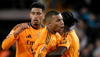 Liga : en plein cauchemar puis miraculés, le Real Madrid et Mbappé renversent Valence et prennent la tête