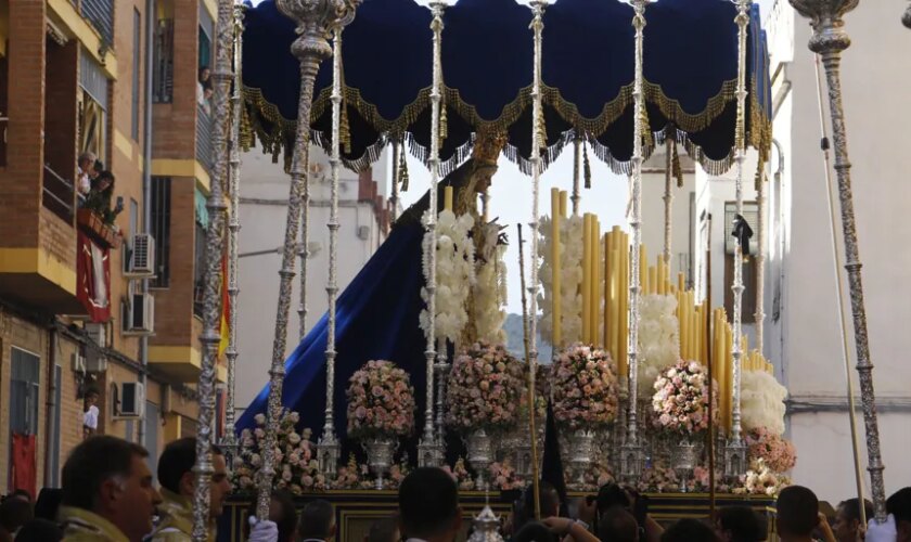 Los respiraderos del palio de la Estrella de Córdoba avanzan a buen ritmo para su estreno este Lunes Santo