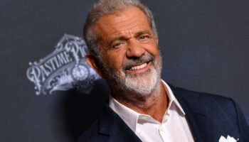 Mel Gibson et Sylvester Stallone nommés ambassadeurs de Trump à Hollywood : « Il sort des momies du placard »