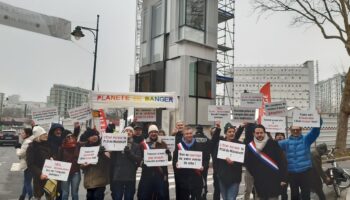 « Merci pour la catastrophe » : à Malakoff, le ministre de la Santé hué sur le chantier de la tour Insee