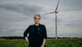 Mona Neubaur: Wie die NRW-Ministerin versucht, 1000 Windräder zu bauen