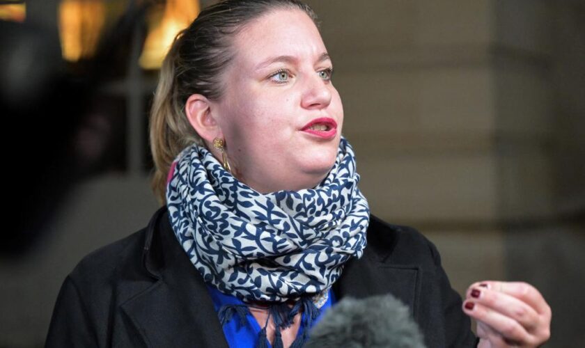 Mort de Jean-Marie Le Pen : Mathilde Panot «pas choquée» par «cette jeunesse qui continue d’emmerder le Front national»