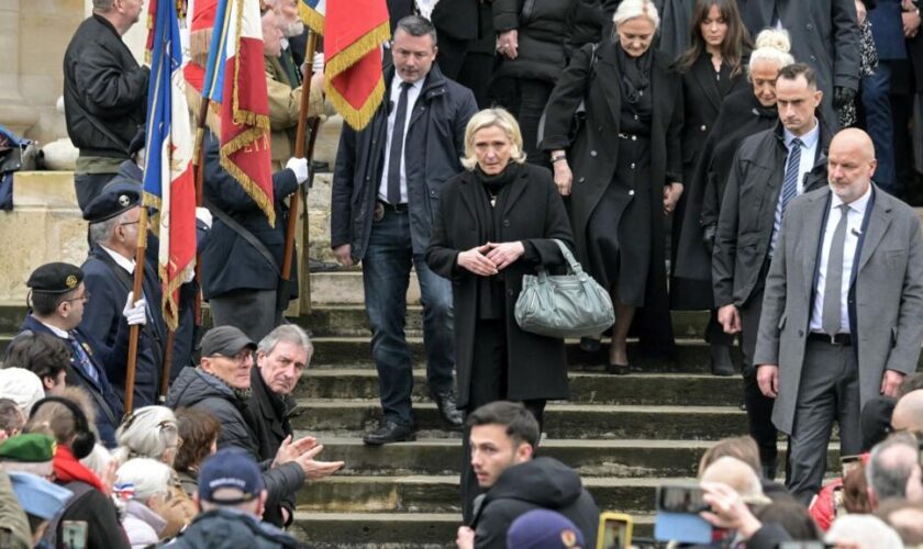 Mort de Jean-Marie Le Pen : l'extrême droite réunie pour l'hommage public organisé à Paris