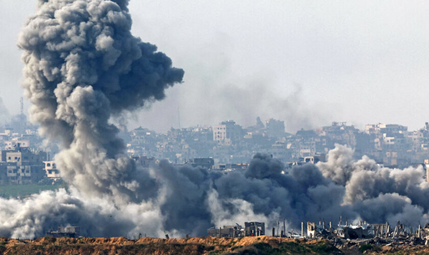 Negotiators Reach Cease-Fire and Hostage Deal for Gaza