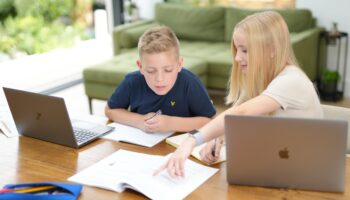 New Year, new start. Could online schooling be right for your child? How to decide what’s best for your family