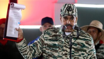 Nicolás Maduro impone un clima prebélico en Caracas en la cuenta atrás del 10-E