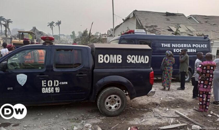 Nigeria: Bomb hits school, killing at least two