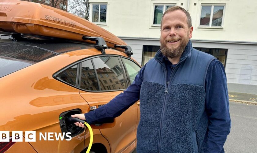 Norway on track to be first country to hit 100% electric vehicles target