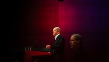 Olaf Scholz beim SPD-Parteitag: Auf ein Trinkspiel mit dem Kanzler