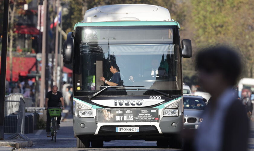 Paris : deux bus de la RATP visés par des tirs, une enquête pour tentative de meurtre ouverte