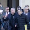 Premier Conseil des ministres pour François Bayrou, qui veut croire en sa bonne étoile