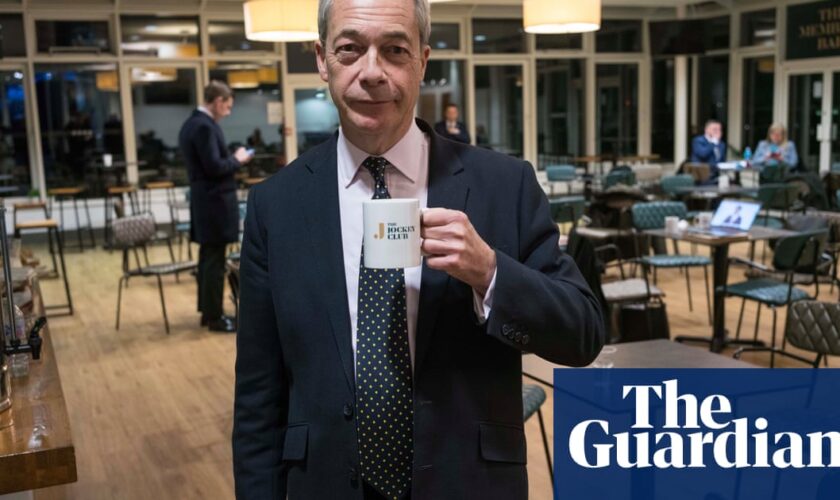 Pressure on Nigel Farage as Reform UK councillors resign over his leadership