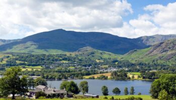 Pretty UK pub ranked as one of the best with incredible mountain backdrop