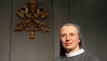 Qui est Simona Brambilla, religieuse et première femme nommée préfète au Vatican ?