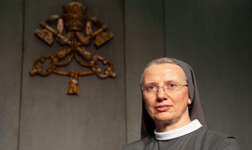 Qui est Simona Brambilla, religieuse et première femme nommée préfète au Vatican ?