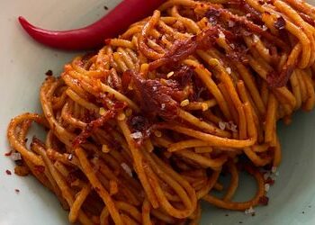 Rezept für Spaghetti all’assassina, mordsgute Pasta für 1,20 Euro