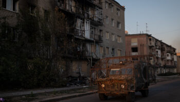 Russia Claims to Seize Key Eastern Ukraine Town of Kurakhove